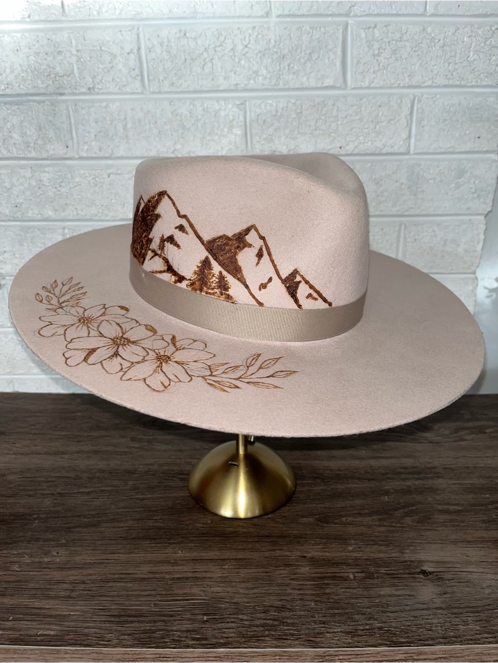 SHYANNE tan felt branded cowboy hat